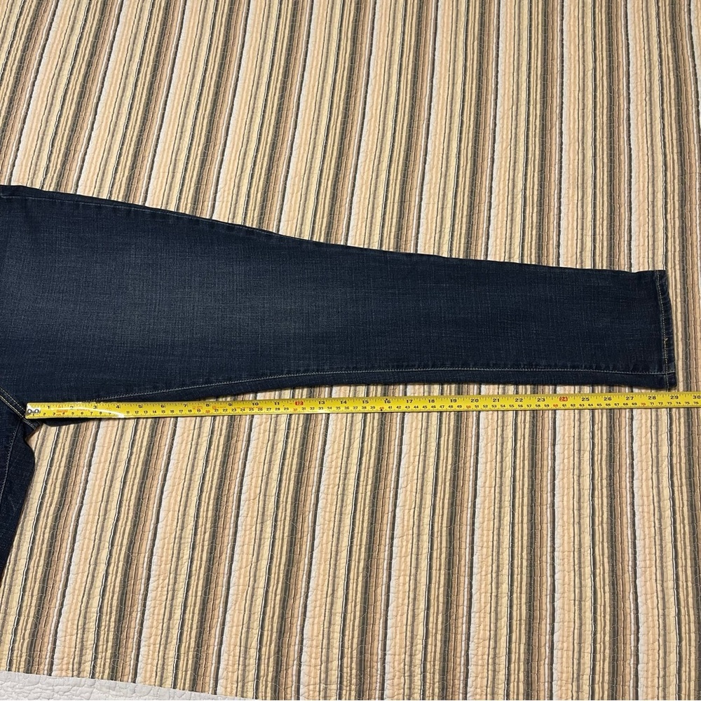 Levi's 721 Women’s 14 (34) Classic Dark Indigo Wash High Rise Skinny Jeans - Picture 9 of 9